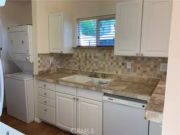 Palm Springs, CA 92264,583 Calle Abronia A