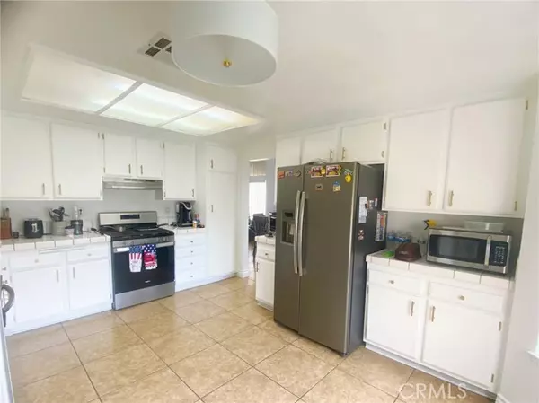 Lancaster, CA 93535,43519 Carpenter DR