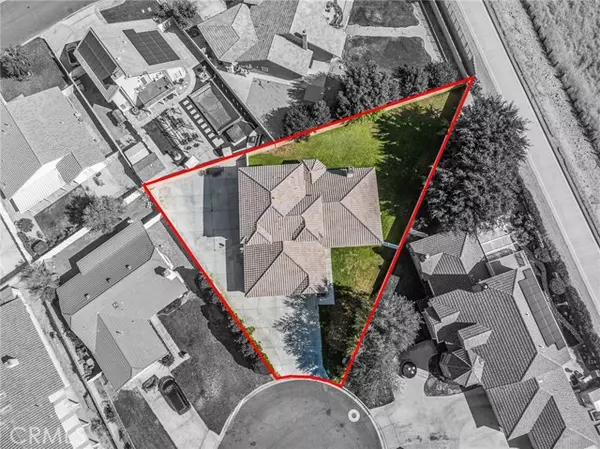 Victorville, CA 92395,18490 Trout LN