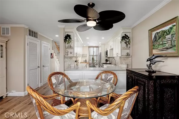 Huntington Beach, CA 92649,4006 Aladdin DR