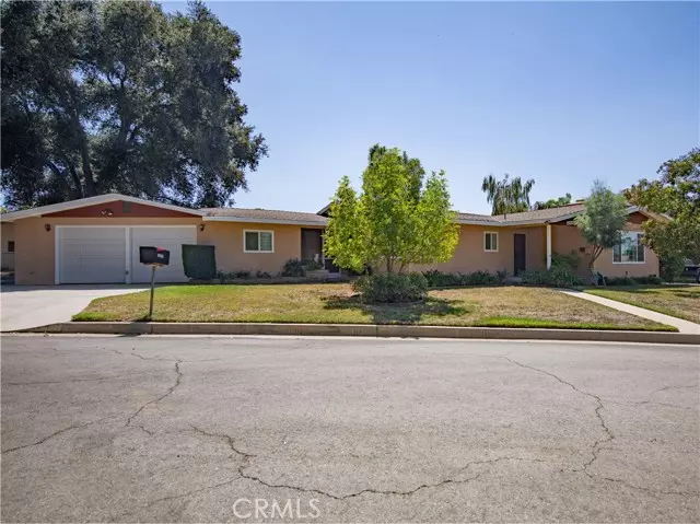 35215 Bella Vista DR, Yucaipa, CA 92399