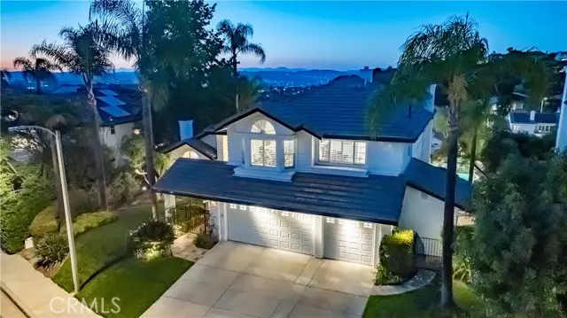 22233 Via Leonardo, Calabasas, CA 91302