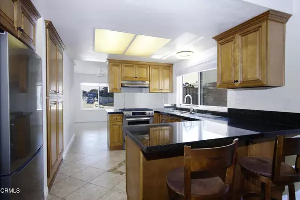 Oxnard, CA 93036,2121 Ironbark DR