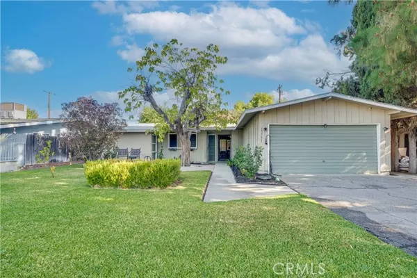 17751 Stagg ST, Reseda, CA 91335