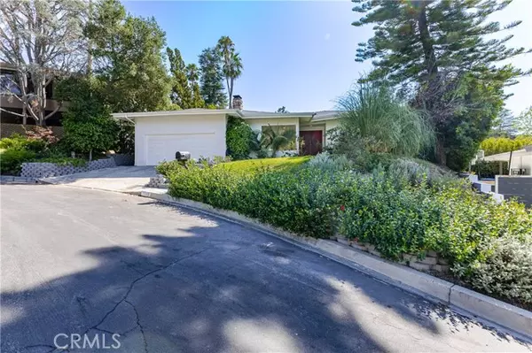 11500 Dona Cecilia DR, Studio City, CA 91604