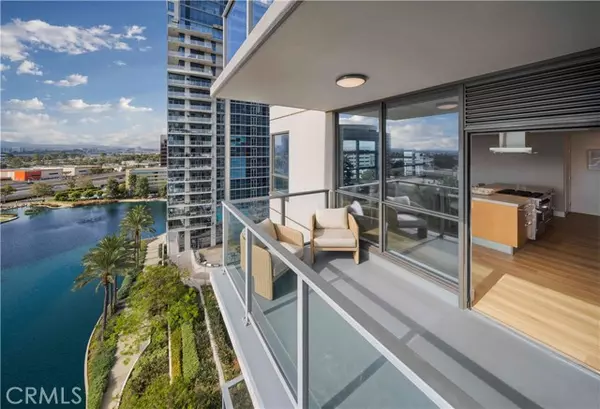 9 MacArthur Place 2102, Santa Ana, CA 92707