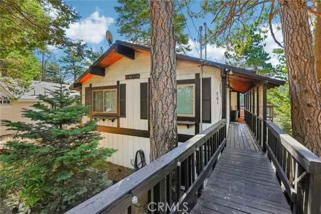 Lake Arrowhead, CA 92352,761 W Victoria CT