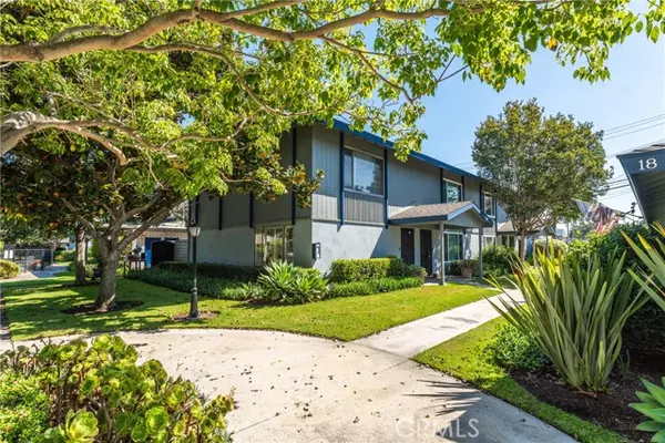 Santa Ana, CA 92706,1107 W Memory LN 17A