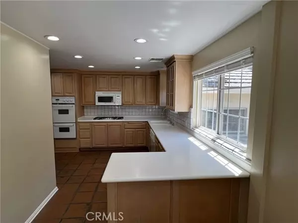 Arcadia, CA 91006,1601 Rodeo RD