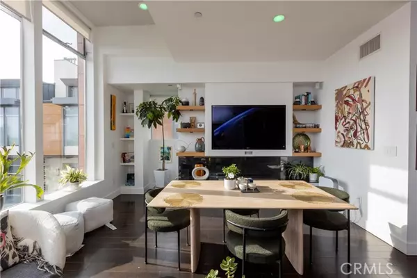 West Hollywood, CA 90046,1250 N Harper AVE 306