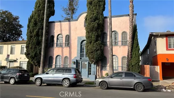 Los Angeles, CA 90025,1537 Corinth AVE