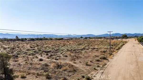 Oak Hills, CA 92344,44 Christina RD