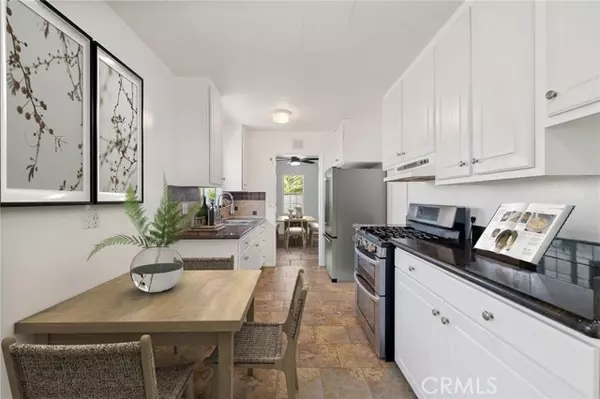 North Hollywood, CA 91606,6339 Riverton AVE