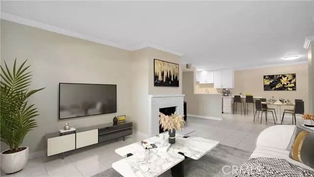 17522 Vandenberg LN 3, Tustin, CA 92780