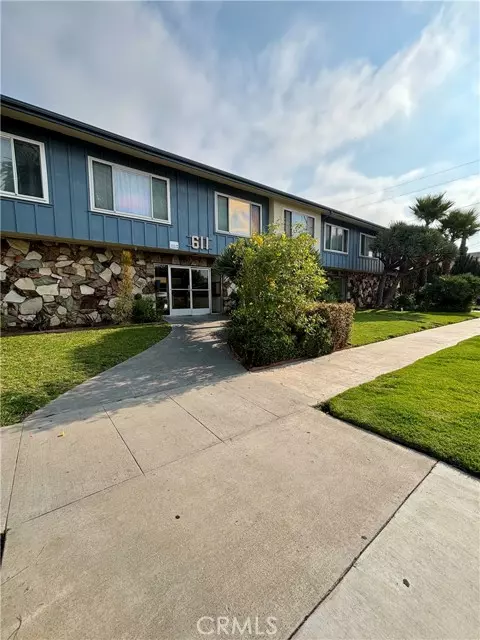 611 E Kelso ST 16, Inglewood, CA 90301