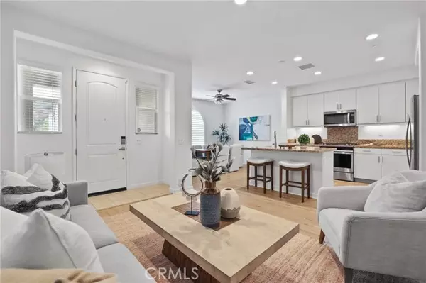 Corona, CA 92883,2523 Verna DR 116