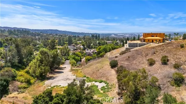 Anaheim, CA 92808,414 S Cooks COR