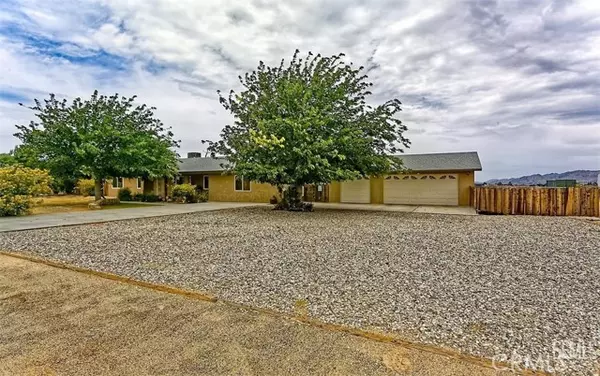 22704 Sitting Bull RD, Apple Valley, CA 92308