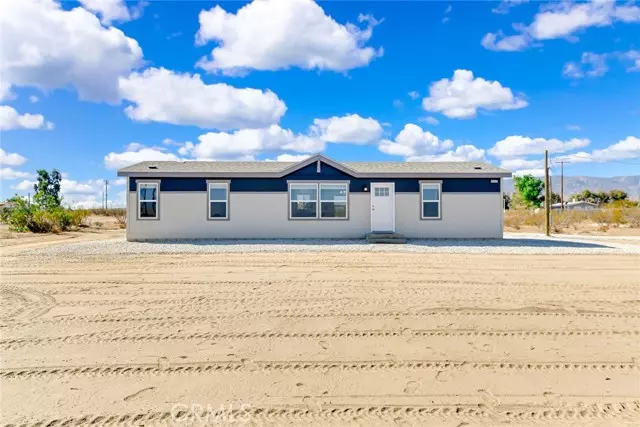 3727 South ST, Phelan, CA 92371