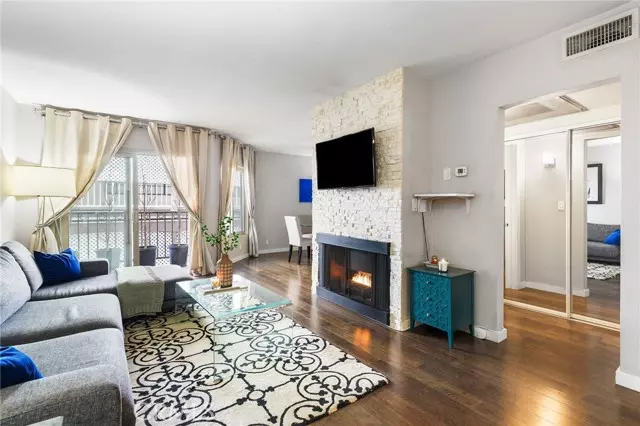 West Hollywood, CA 90048,141 S Clark DR 326