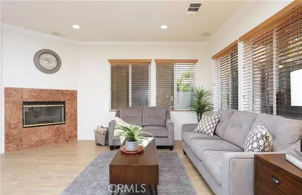 Canyon Country, CA 91351,27656 Cordovan DR