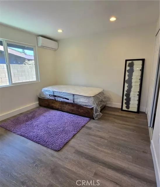 Orange, CA 92868,1237 W Sycamore AVE