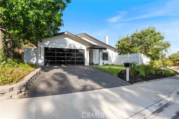 3195 Chadney DR, Glendale, CA 91206
