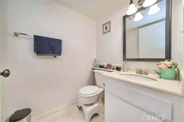 Granada Hills, CA 91344,17225 Chatsworth ST 111