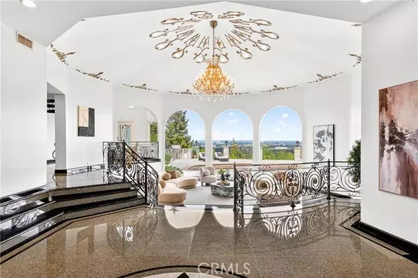 Encino, CA 91436,4440 Bergamo DR