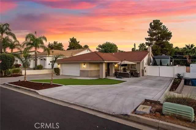 30809 Burning Tree DR, Canyon Lake, CA 92587