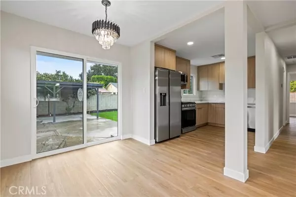 Panorama City, CA 91402,8831 Tyrone AVE