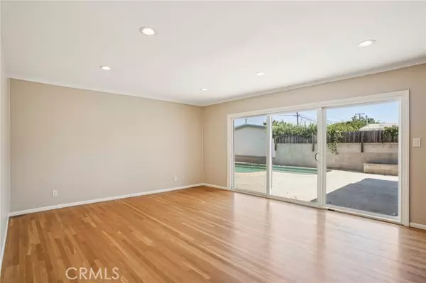 Long Beach, CA 90815,2631 Radnor AVE