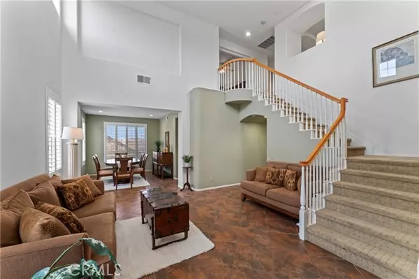 Saugus, CA 91390,22939 Raintree LN