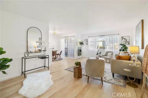 Burbank, CA 91505,4140 Warner BLD 106