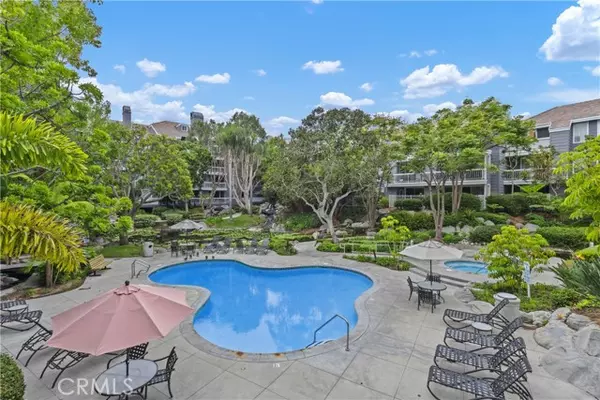 20331 Bluffside CIR 303, Huntington Beach, CA 92646