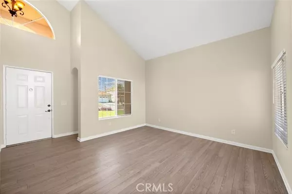 Murrieta, CA 92563,40027 Daphne DR