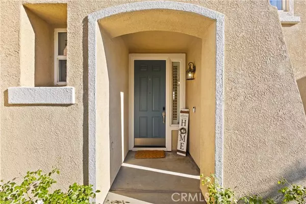 Canyon Country, CA 91387,17556 Gladesworth LN