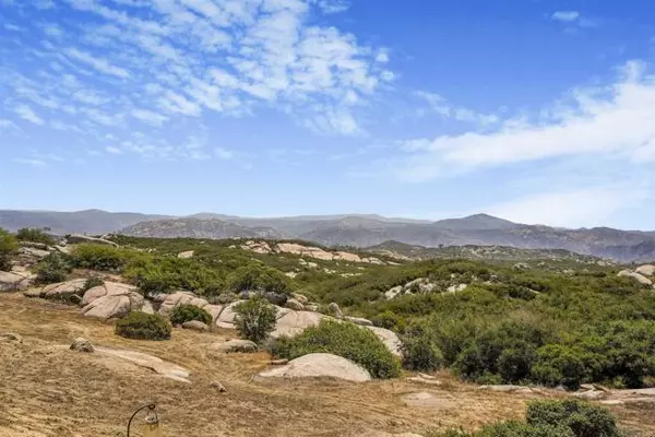 Jamul, CA 91935,2015 Temple TRL