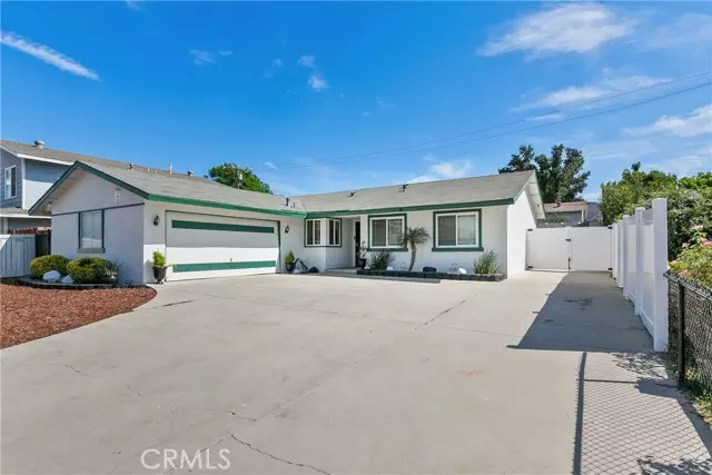 Simi Valley, CA 93065,2466 Royal AVE