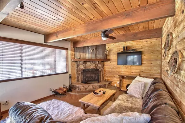 Sugarloaf, CA 92386,358 Los Angeles AVE