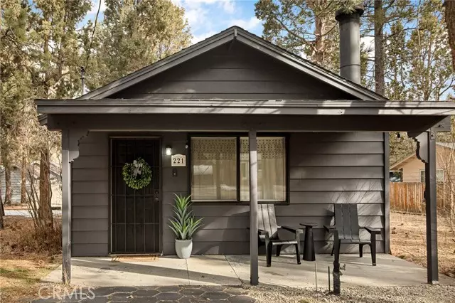 Big Bear City, CA 92314,221 Angeles BLD