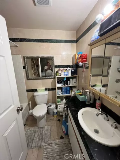 Los Angeles, CA 90037,4901 S Normandie AVE