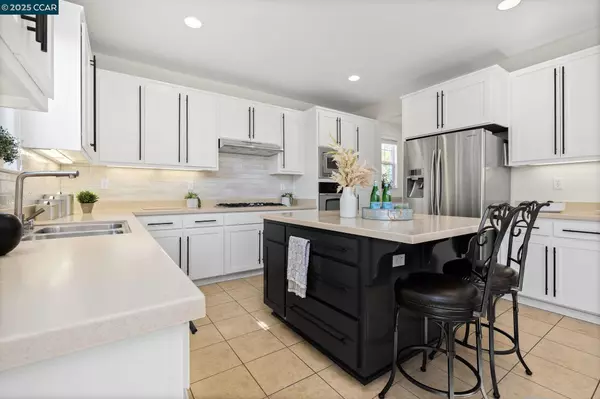 Martinez, CA 94553,104 Silva Ct