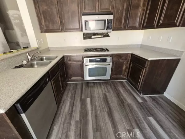 Hesperia, CA 92344,8663 Aberdeen CT