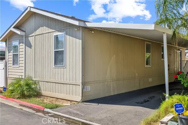 Rialto, CA 92376,350 S Willow AVE 32