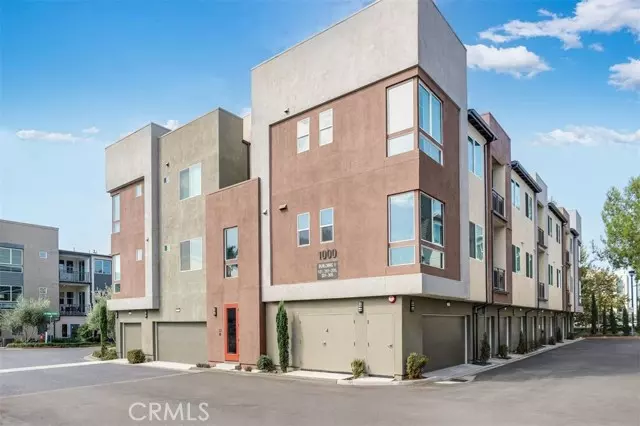 980 N Tangent Privado 305, Ontario, CA 91764