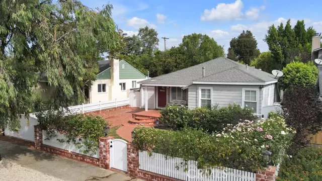 22051 Avenue San Luis, Woodland Hills, CA 91364