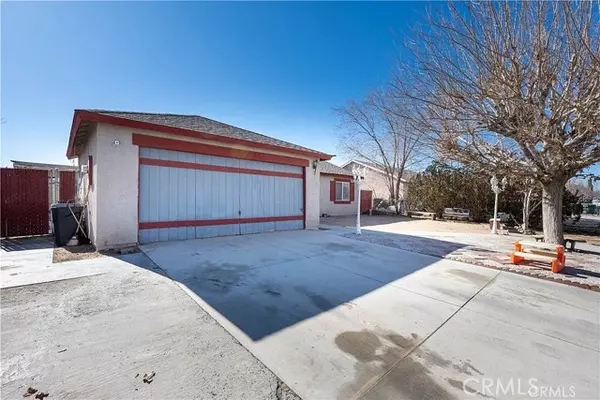 Adelanto, CA 92301,10221 Lawson AVE