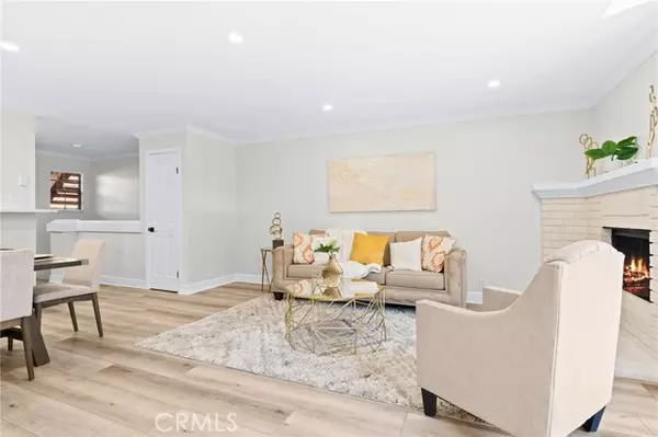 La Jolla, CA 92037,8870 Villa La Jolla DR 210