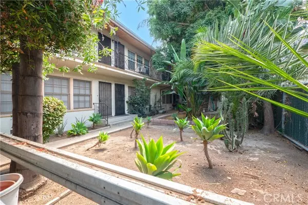 Long Beach, CA 90802,1280 E 4th ST 8